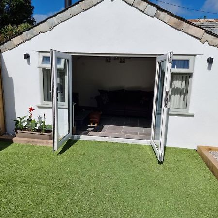 The Old Pottery 2 Person Dog Friendly Cottage Delabole Exterior photo
